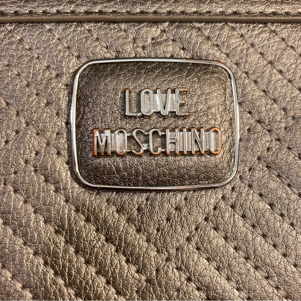 Love Moschino quilted wallet silver‎ metallic